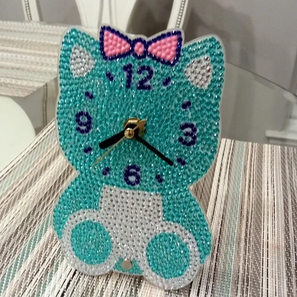 🆕 Handmade Kitty Clock - Picture 2 of 5
